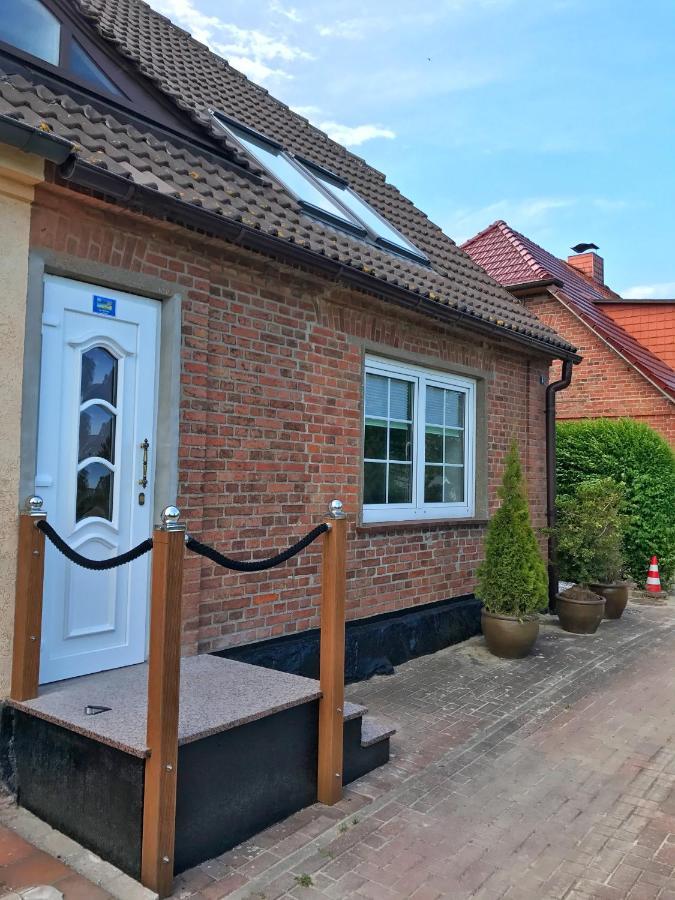 Ferienwohnung Am Hochzeitsberg Breege Bagian luar foto